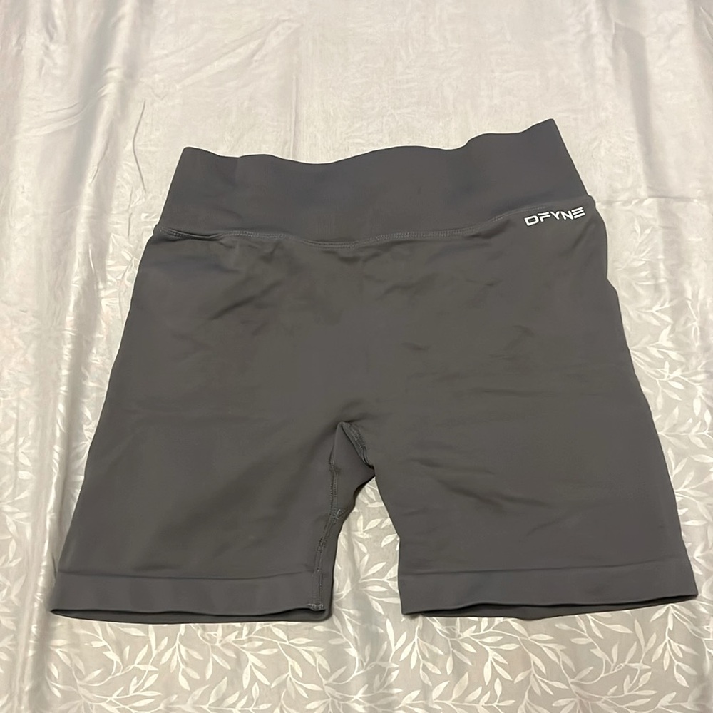 DFYNE GYM SHORTS